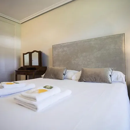 Loraitz By Smiling בית נופש *