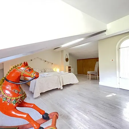 בית נופש Loraitz By Smiling