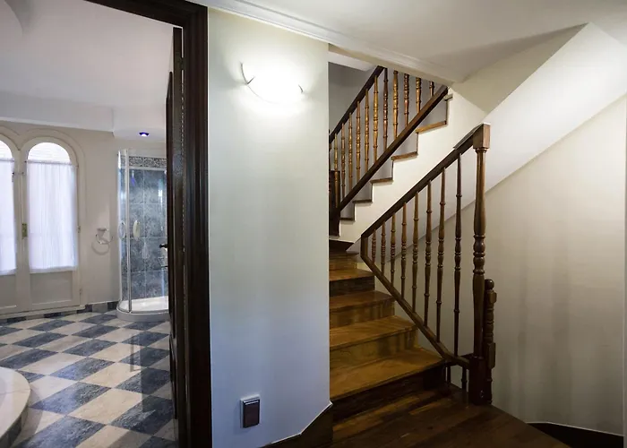 Loraitz By Smiling * 富恩特拉维亚