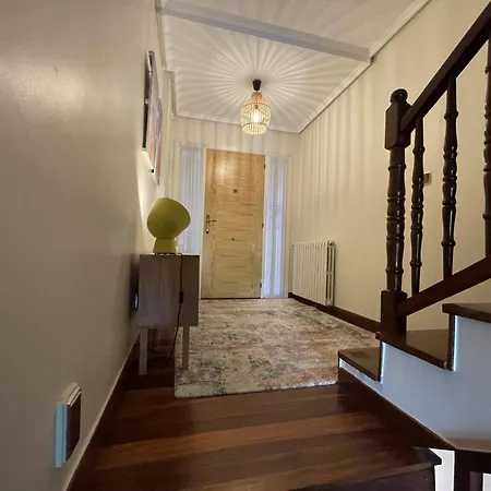 Loraitz By Smiling Hondarribia